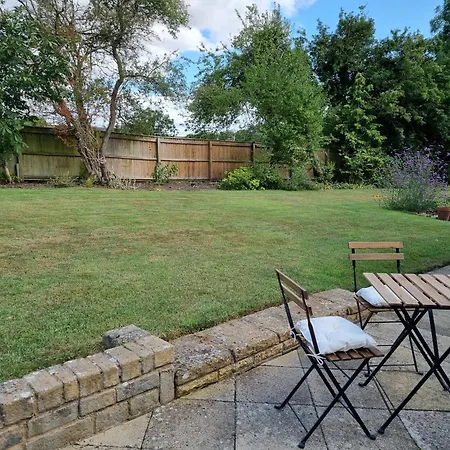 A Quiet Gem Just Outside Oundle Apartment Exterior photo